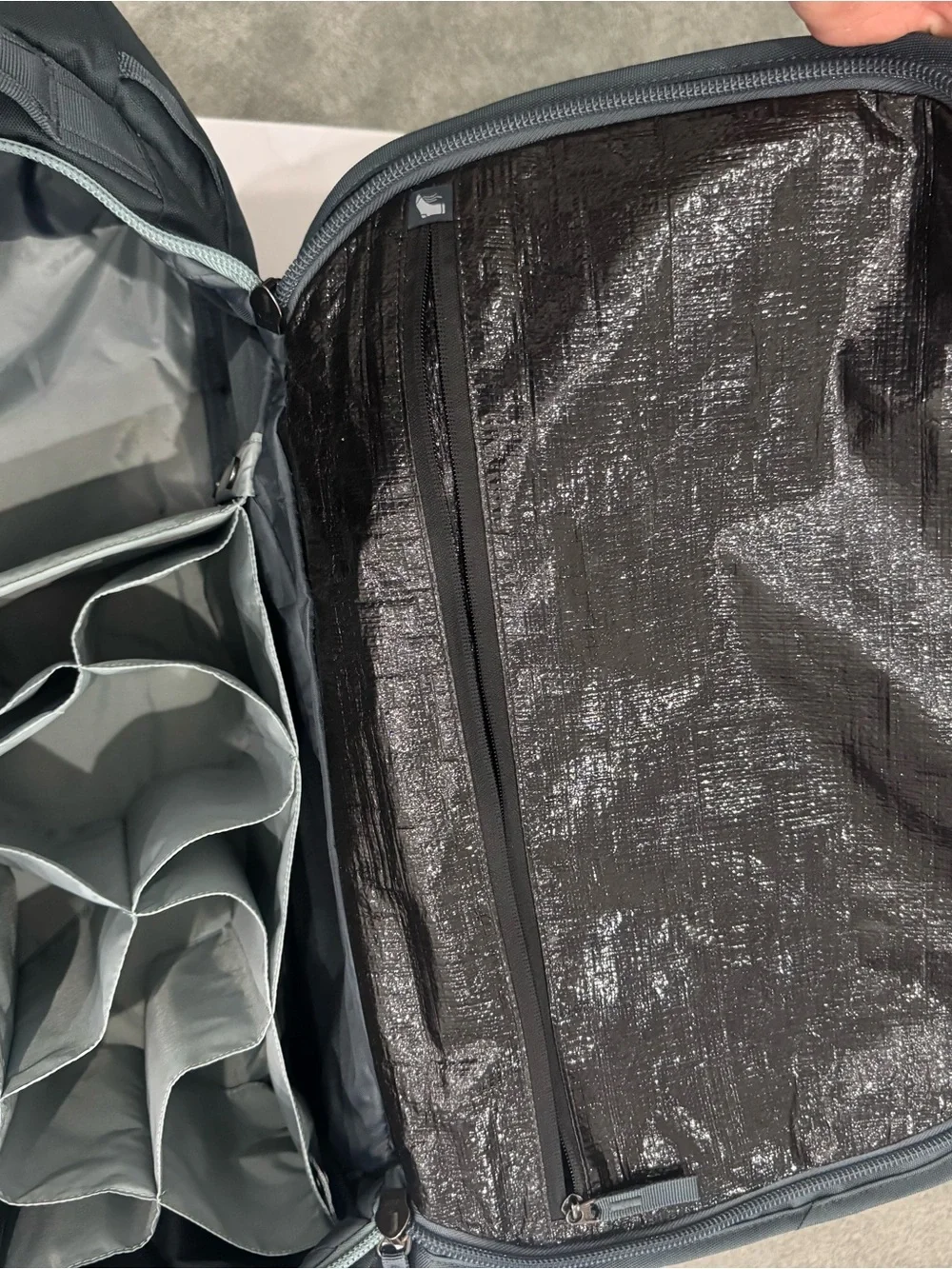 Thule versatile gray